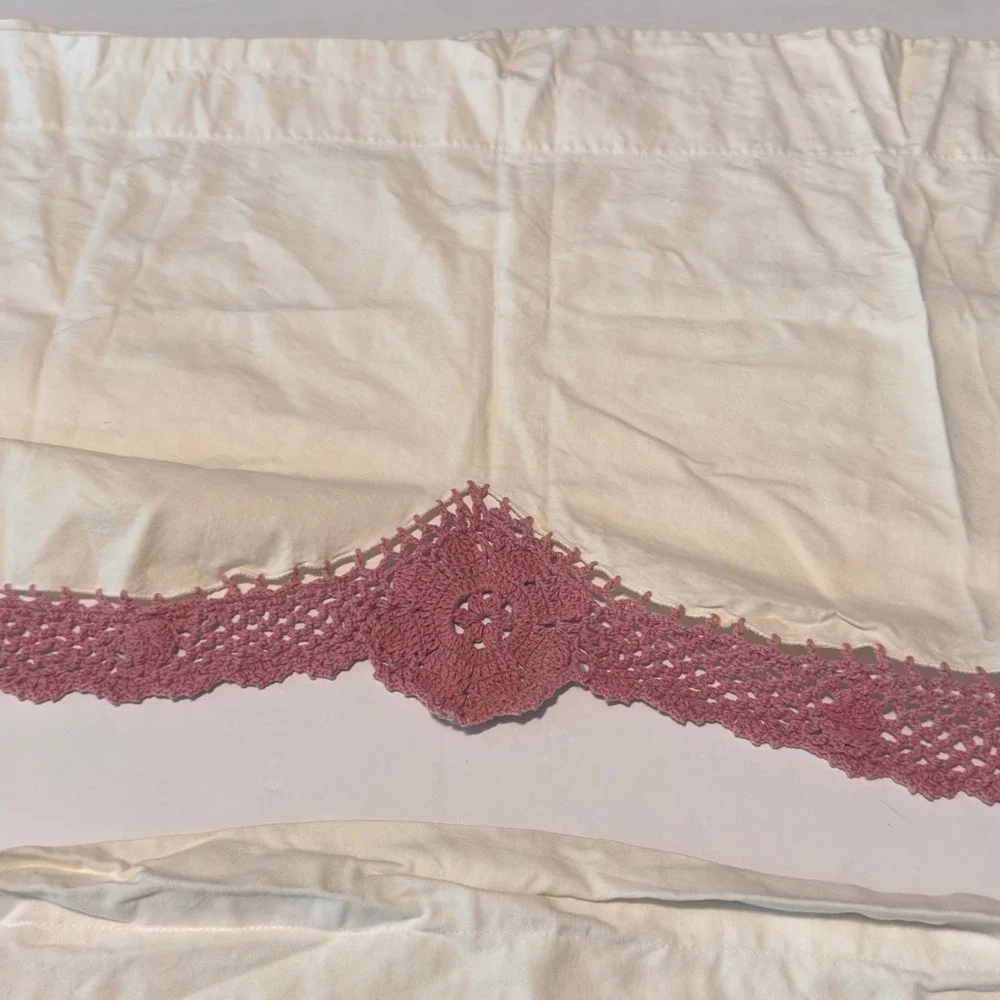 Vintage Crochet Lace Trim Window Valances Cream Rose Blue Cottagecore 55x15 Pair